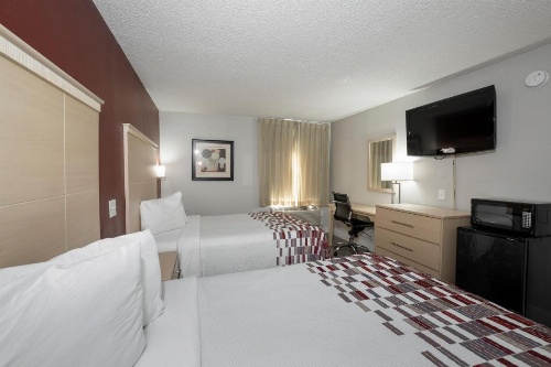 Red Roof Inn Raleigh North-Crabtree Mall/PNC Arena image 15