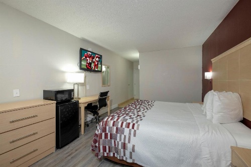 Red Roof Inn Raleigh North-Crabtree Mall/PNC Arena image 22