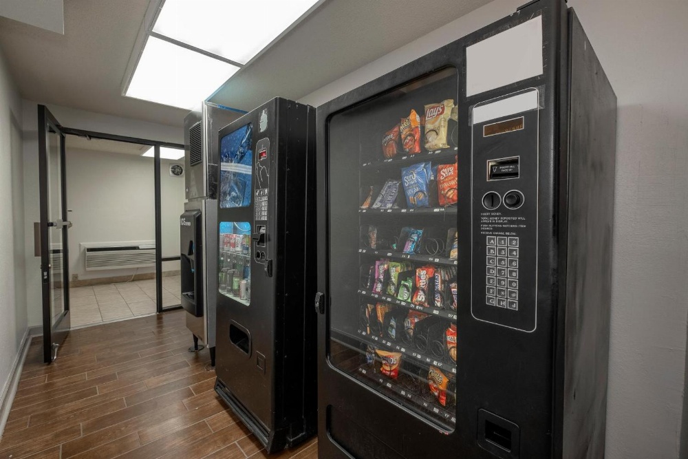 Red Roof Inn Raleigh North-Crabtree Mall/PNC Arena Main image